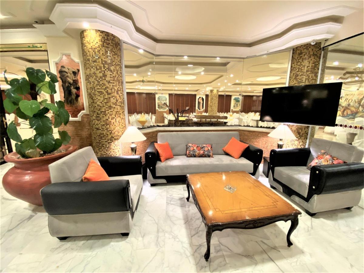 Silk Road Hotel ワディ・ムーサ エクステリア 写真